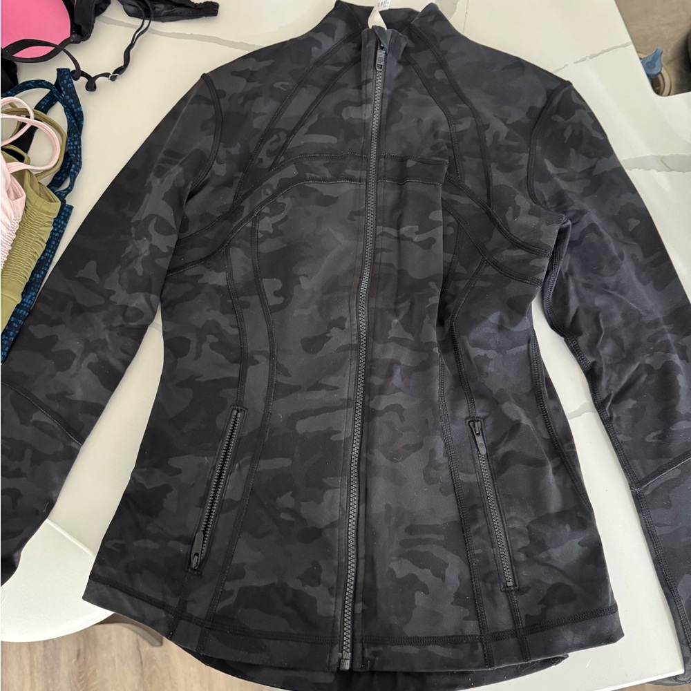 Lululemon Camouflage Define Jacket Nulu Size 8
